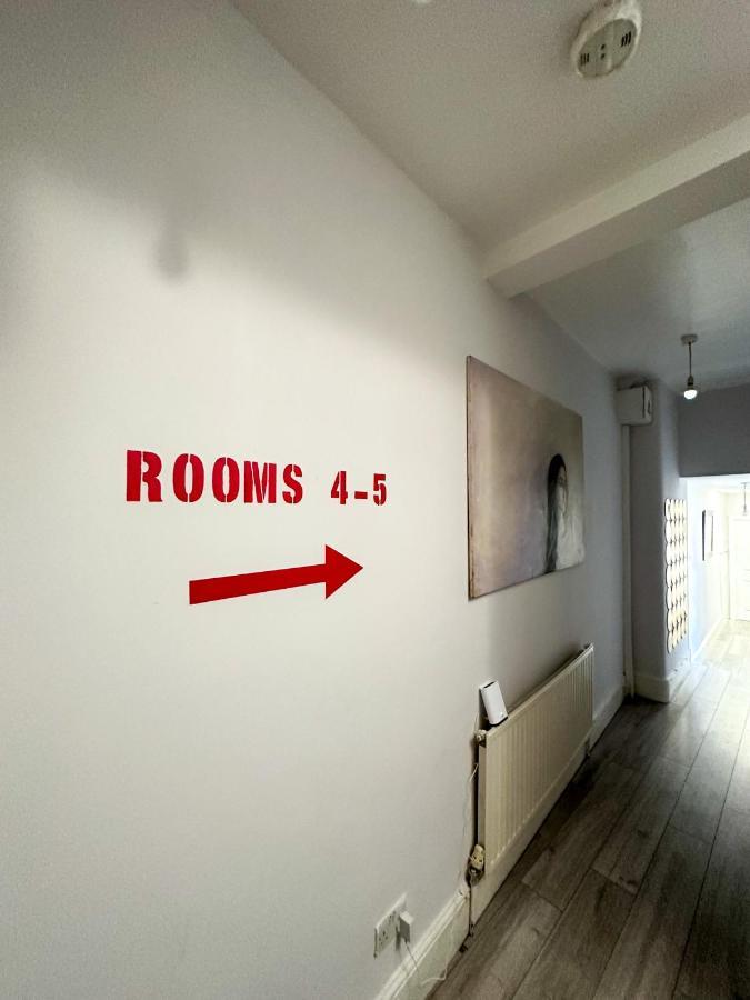 Pink Door Guesthouse Лондон Экстерьер фото