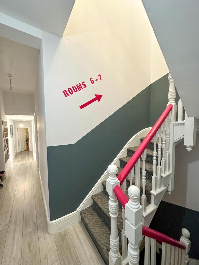 Pink Door Guesthouse Лондон Экстерьер фото